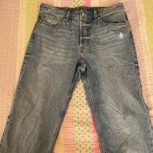 High wasted boyfriend jeans